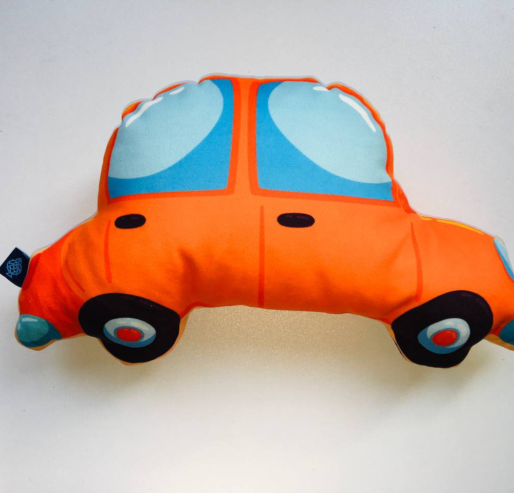 8 2 1000x960 - عروسک فسقلی ماشین نارنجی کد 008